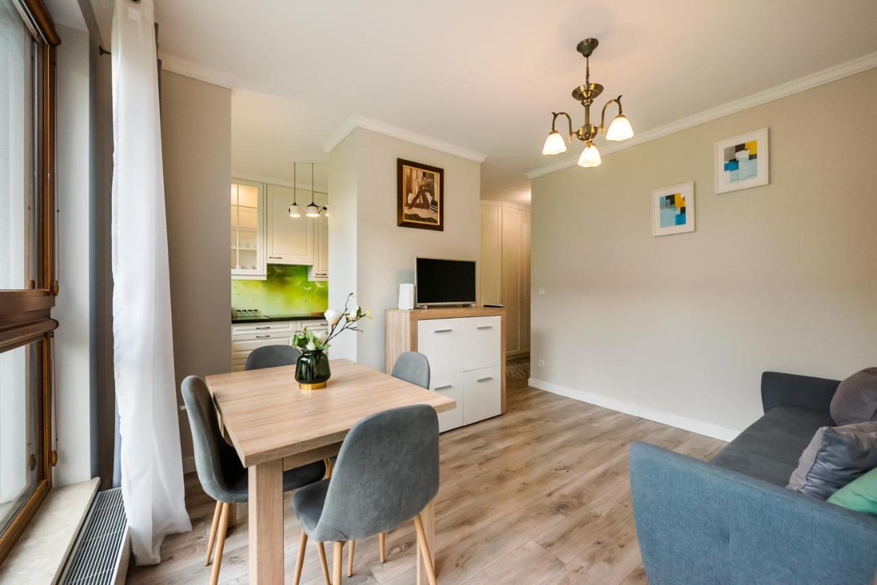 Prestige Verdant Apartment Varsovie Extérieur photo