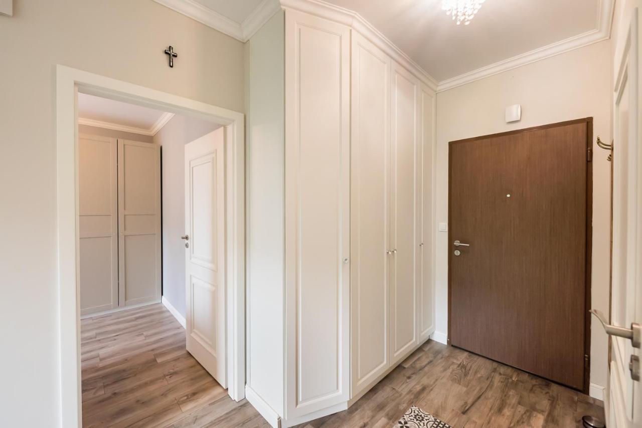 Prestige Verdant Apartment Varsovie Extérieur photo