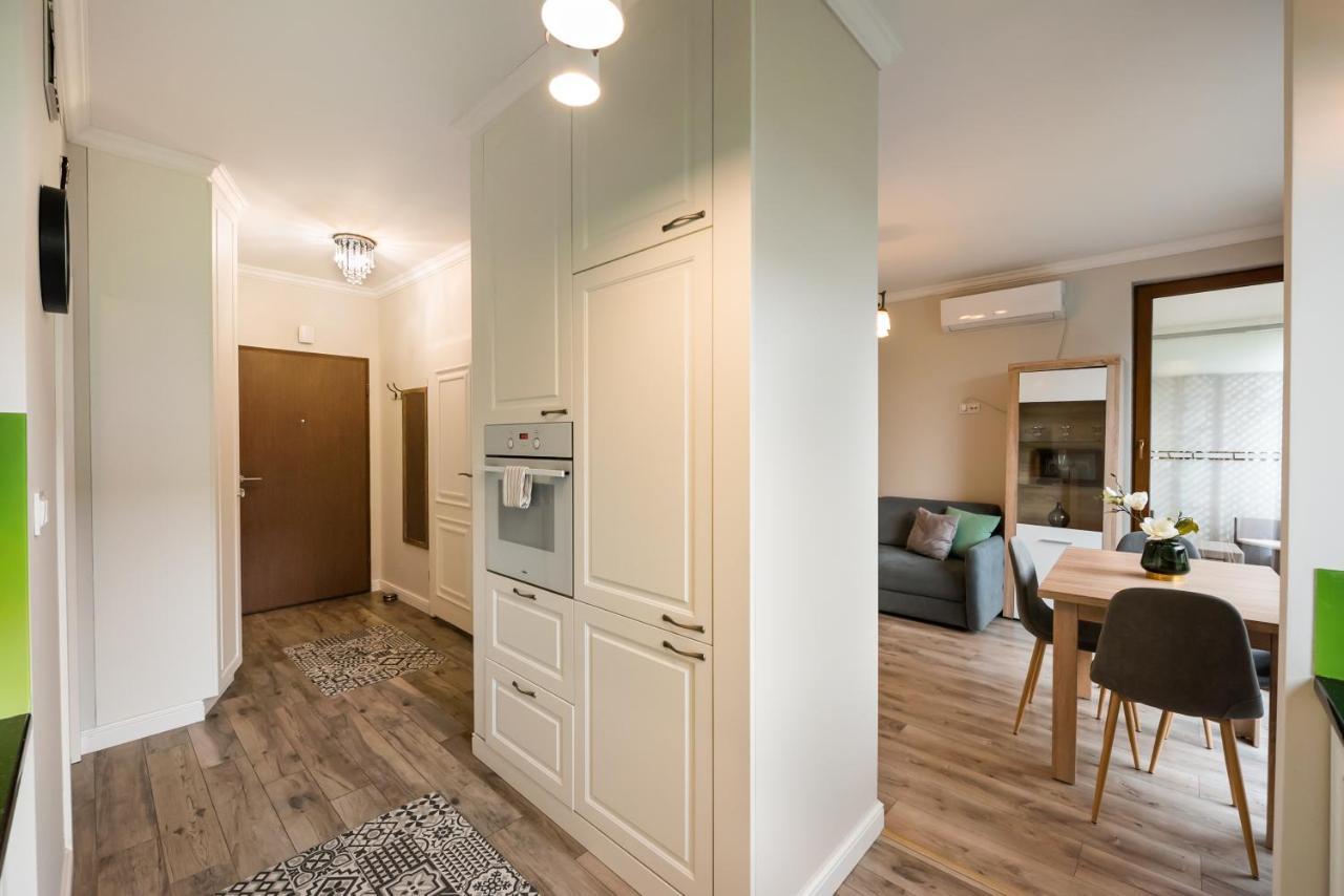 Prestige Verdant Apartment Varsovie Extérieur photo