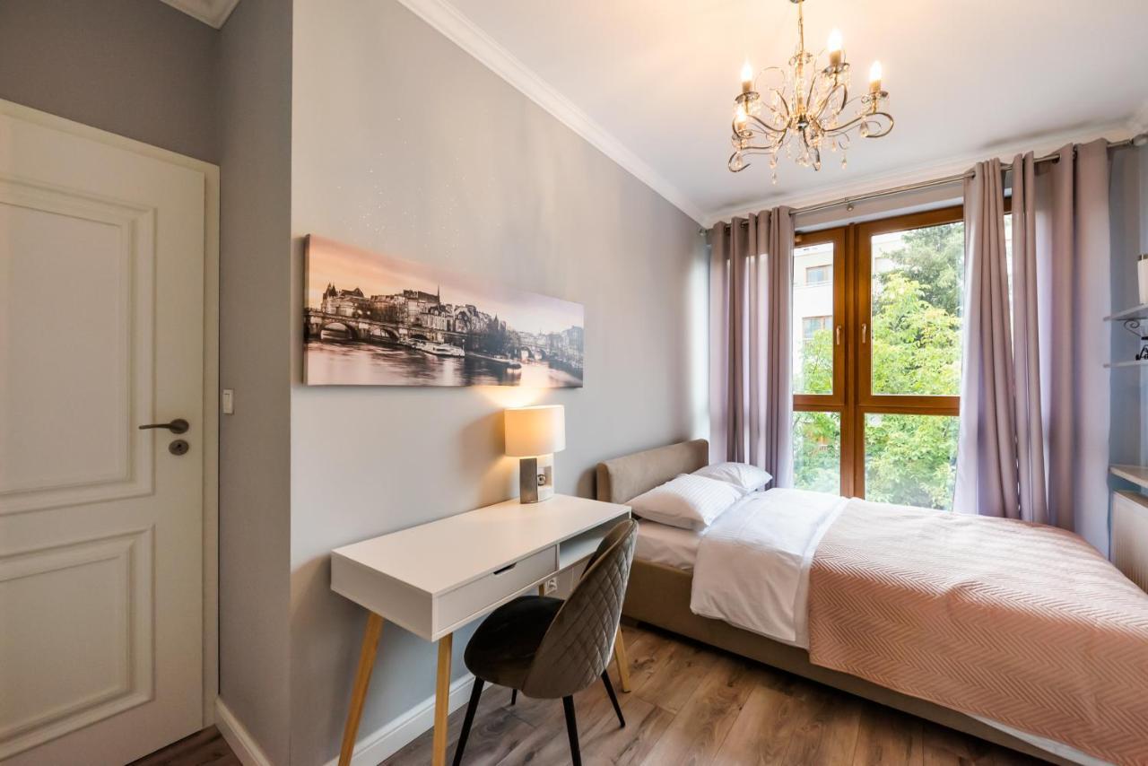 Prestige Verdant Apartment Varsovie Extérieur photo