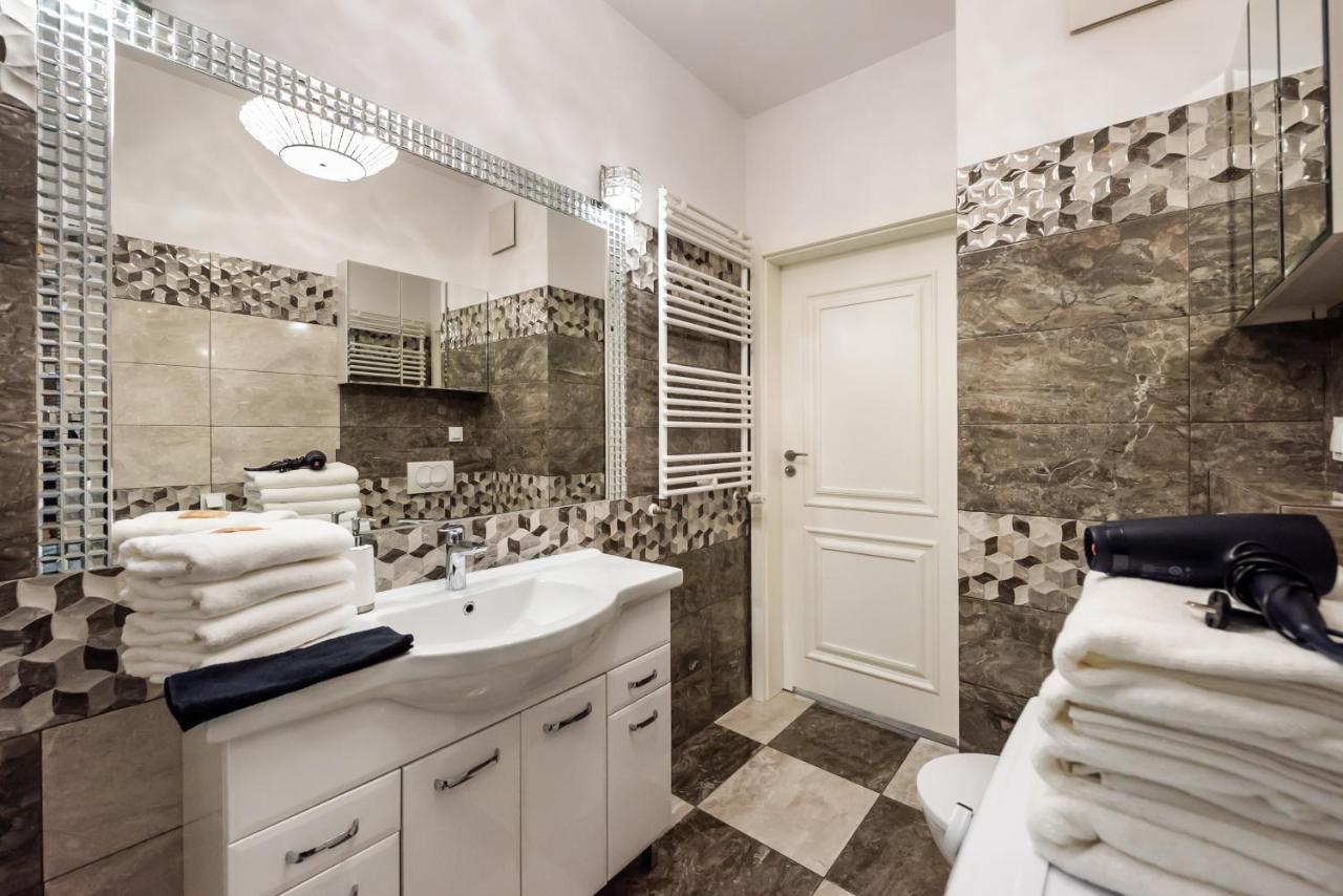 Prestige Verdant Apartment Varsovie Extérieur photo